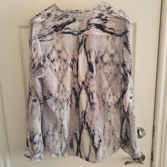 Calvin Klein Snakeskin Blouse Size Large - Picture 6 of 7